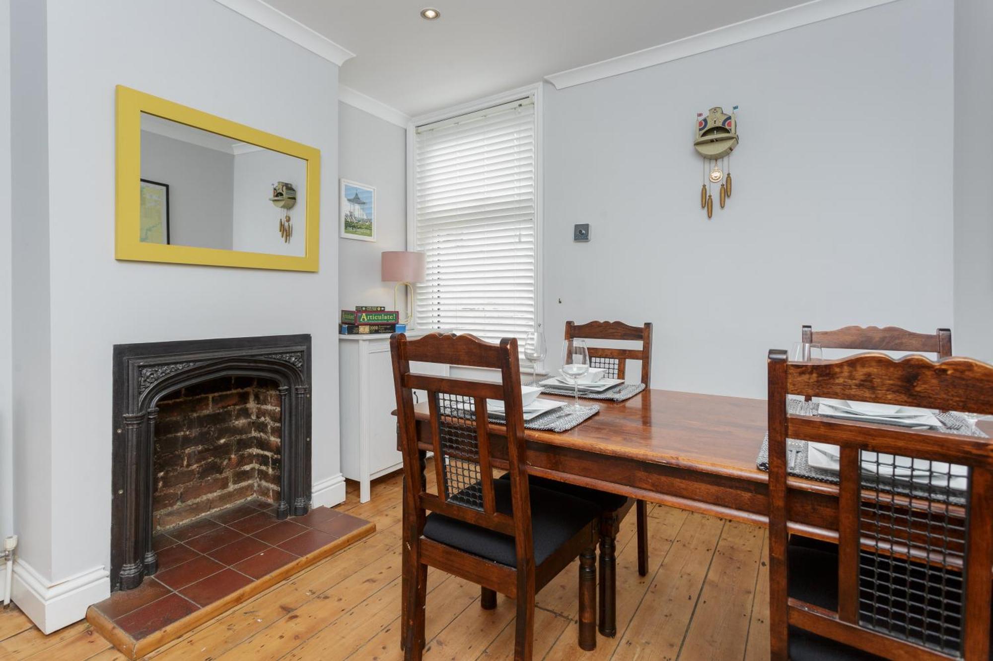 Percy Terrace - Charming 2 Bedroom Town House Portsmouth Exterior foto